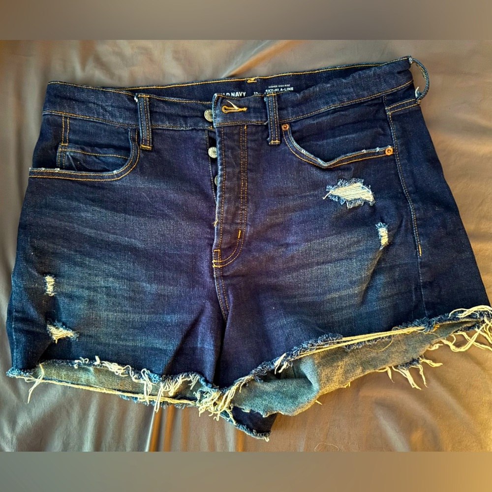 Old navy higher high-rise shorts
